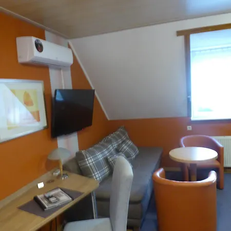 Landhotel Auerose فندق 2*