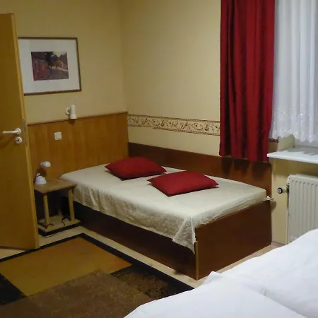 Auerose Garni 2*