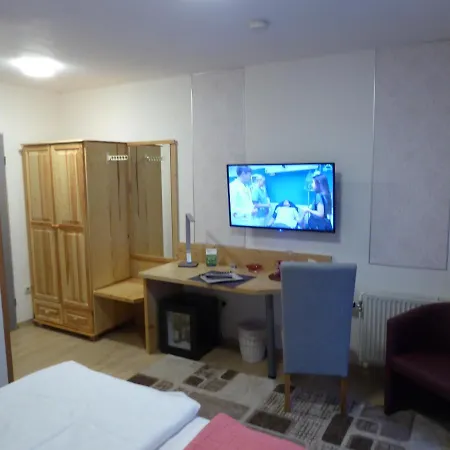 Landhotel Auerose 2*