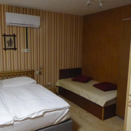 Auerose Garni Hotel Neu Kosenow
