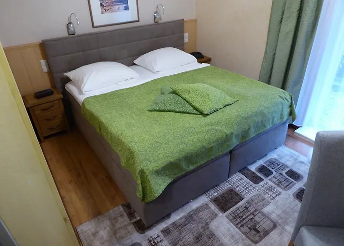 Auerose Garni Otel 2*